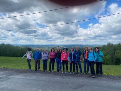 Das Foto zeigt die Wandergruppe.